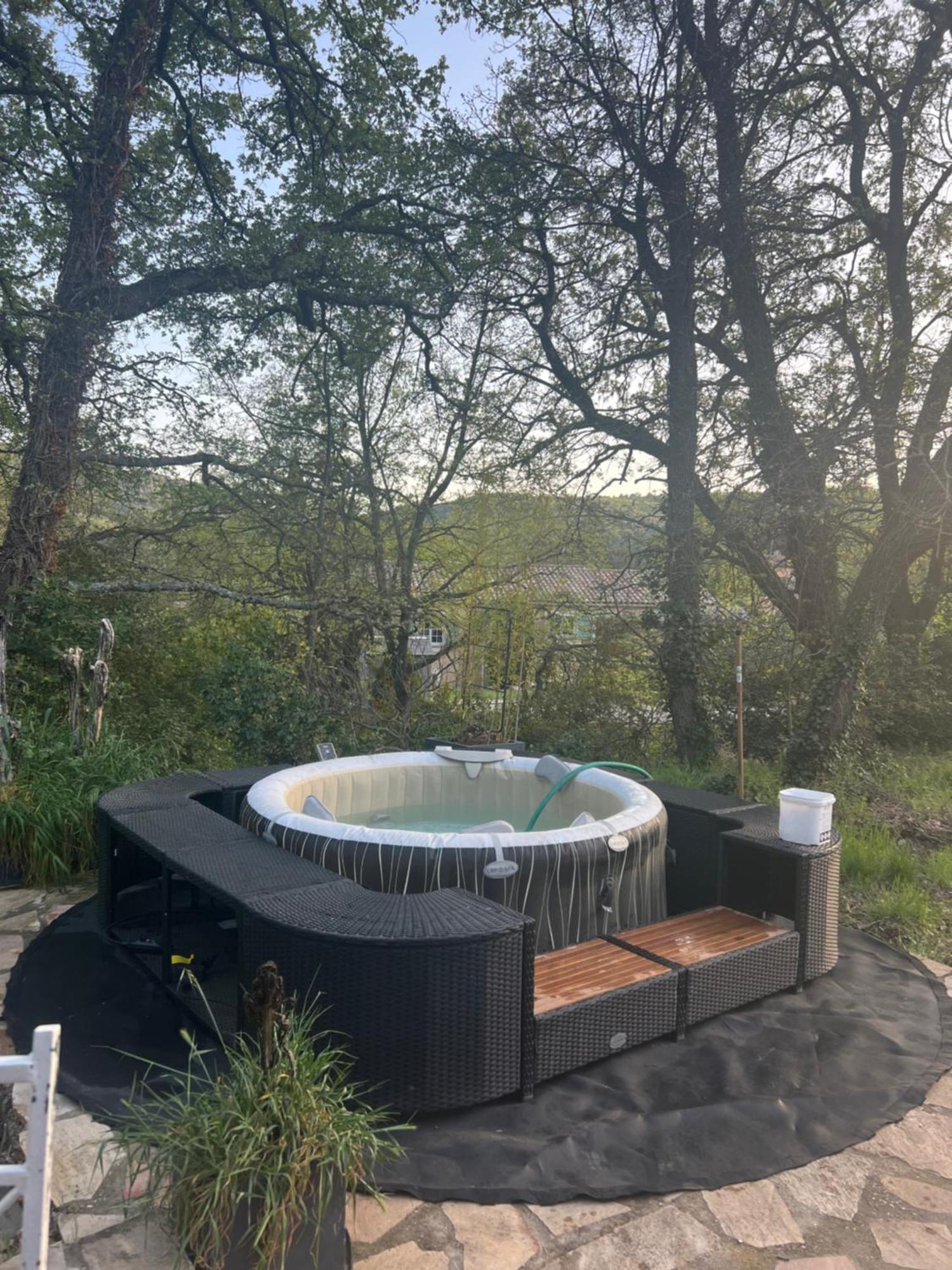 Villa Au Coeur De La Provence Evenos Eksteriør bilde